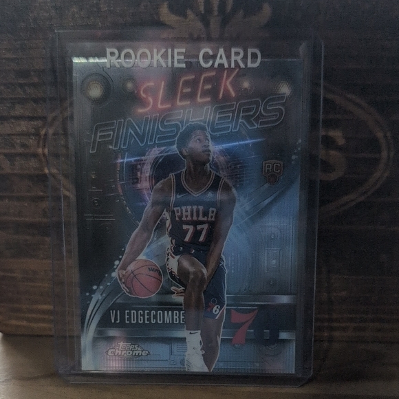 2025-26 Topps Chrome VJ Edgecombe Sleek Finishers Rookie Card 76ers ๐ฅ๐ฅ๐ฅ - Picture 1 of 2